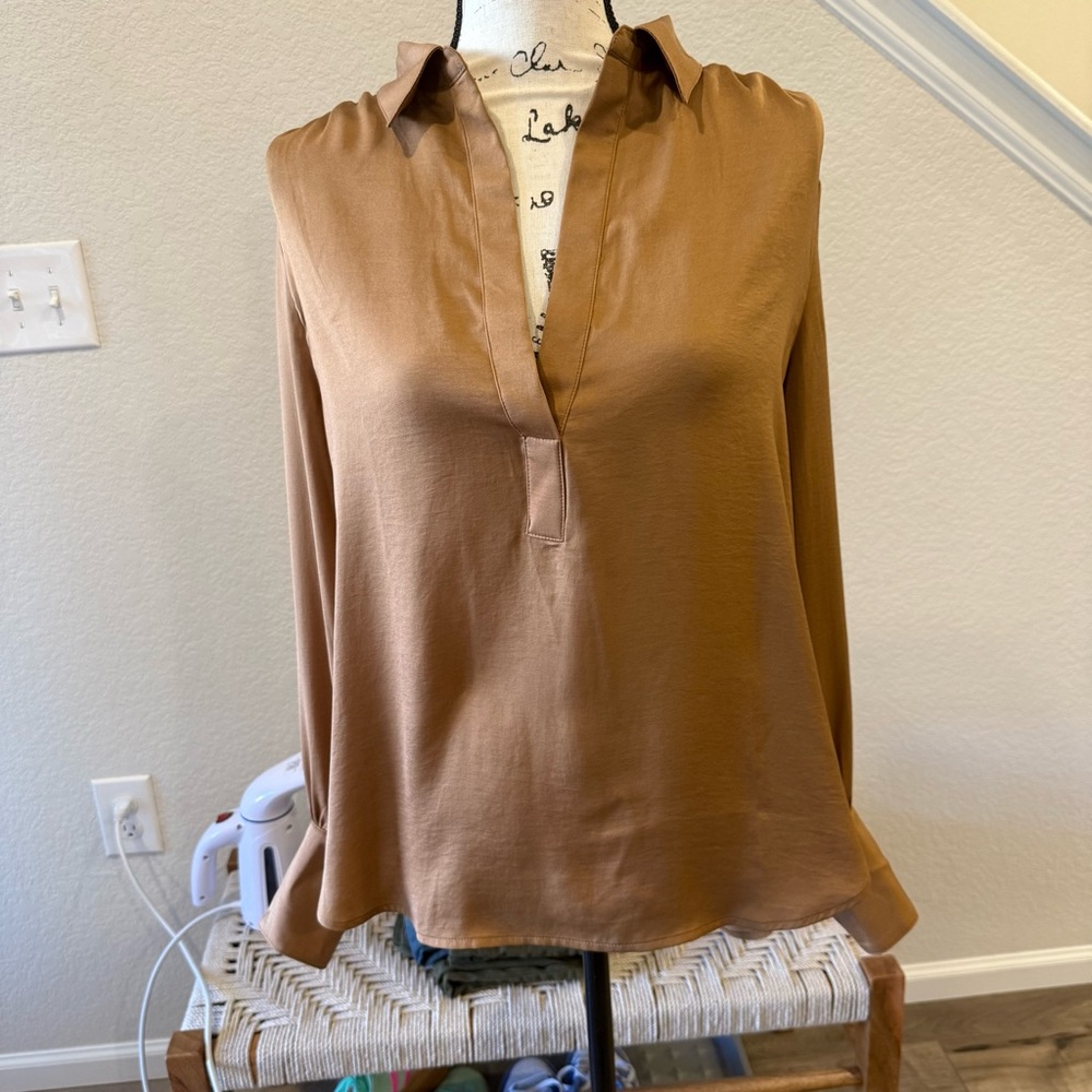 Banana Republic Silky Bronze Women's Top